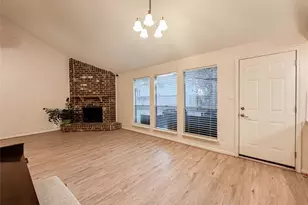33 N Rain Forest Ct, The Woodlands, TX 77380 - Photo 11
