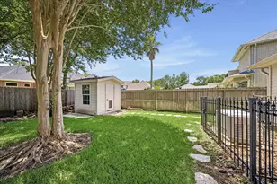 2010 Shepherds Pl, Sugar Land, TX 77479 - Photo 25