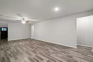 25738 Boxwood Hedge Ln, Tomball, TX 77375 - Photo 5