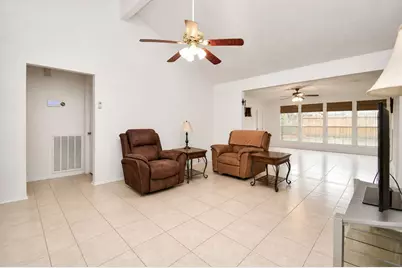 4711 Misty Shadows Drive, Houston, TX 77041 - Photo 5