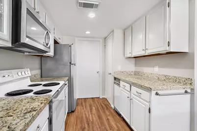 64 April Village, Montgomery, TX 77356 - Photo 9