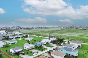 16717 Captain Hook, Jamaica Beach, TX 77554 - Photo 29