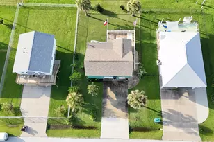 16717 Captain Hook, Jamaica Beach, TX 77554 - Photo 9