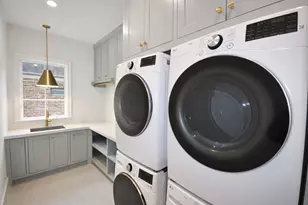 4107 Whitman, Houston, TX 77027 - Photo 17