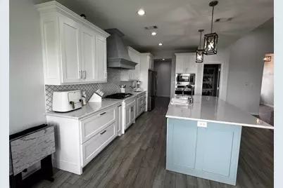 2295 Diamond D Drive, Beaumont, TX 77713 - Photo 7