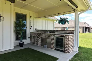2295 Diamond D Dr, Beaumont, TX 77713 - Photo 39