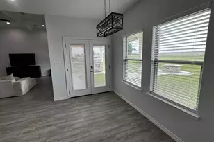 2295 Diamond D Dr, Beaumont, TX 77713 - Photo 9
