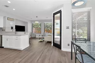 84 E Lakeridge Dr, The Woodlands, TX 77381 - Photo 19