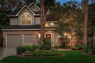 84 E Lakeridge Dr, The Woodlands, TX 77381 - Photo 1