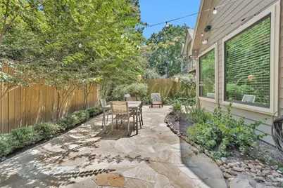 84 E Lakeridge Drive, The Woodlands, TX 77381 - Photo 45