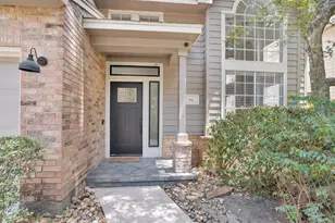 84 E Lakeridge Dr, The Woodlands, TX 77381 - Photo 5