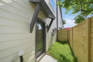 1396 Cedar Post Ln, Houston, TX 77055 - Photo 29