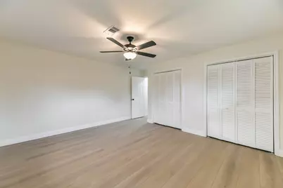 8102 Dellanera Drive, Hitchcock, TX 77563 - Photo 29