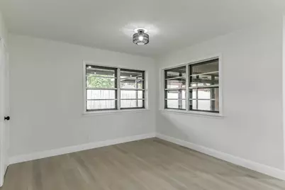 8102 Dellanera Drive, Hitchcock, TX 77563 - Photo 27