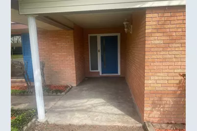 8102 Dellanera Drive, Hitchcock, TX 77563 - Photo 7