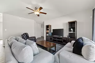 2422 Agassiz Dr, Rosharon, TX 77583 - Photo 7