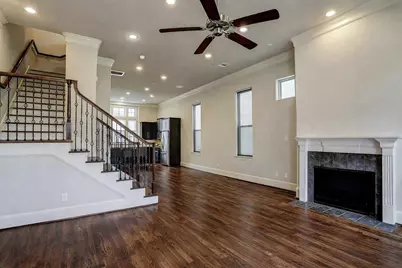 10912 Wrenwood Park, Houston, TX 77043 - Photo 9
