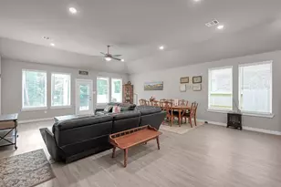 713 Ivory Crk Ct, Willis, TX 77378 - Photo 11