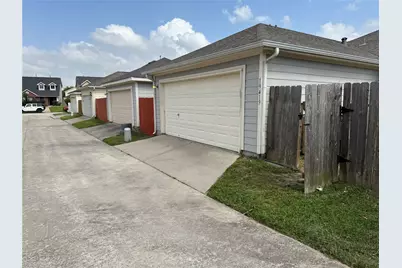 19419 Richland Springs Drive, Houston, TX 77073 - Photo 11