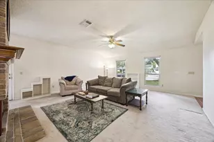 2308 Parkview Dr, Pearland, TX 77581 - Photo 3