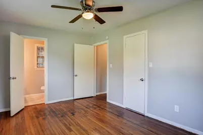 131 Lakewood Drive, Clute, TX 77531 - Photo 11