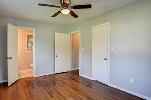 131 Lakewood Dr, Clute, TX 77531 - Photo 11