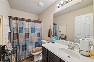 10711 Sun River Falls Dr, Humble, TX 77396 - Photo 15
