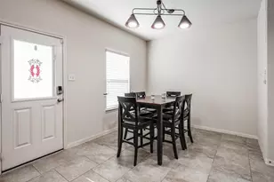 901 Jefferson Ave, Cleveland, TX 77327 - Photo 9