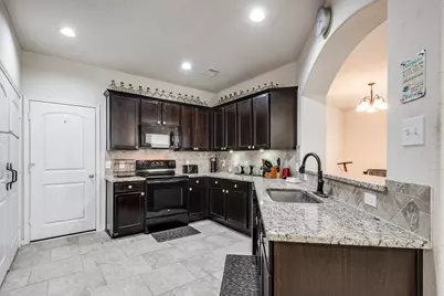 901 Jefferson Avenue, Cleveland, TX 77327 - Photo 7