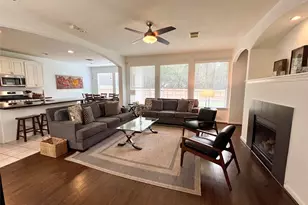 2 Stone Arrow Pl, The Woodlands, TX 77382 - Photo 5