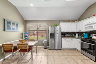 5226 Caraway Lake Dr, Baytown, TX 77521 - Photo 9