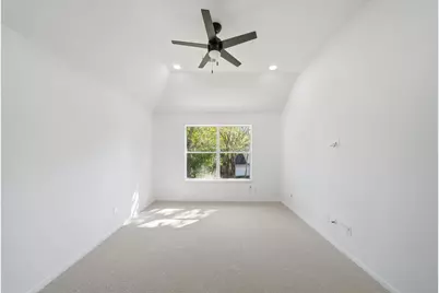 82 N Apple Springs Circle, The Woodlands, TX 77382 - Photo 17