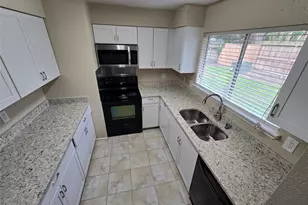 4311 Owens Creek Ln, Spring, TX 77388 - Photo 7