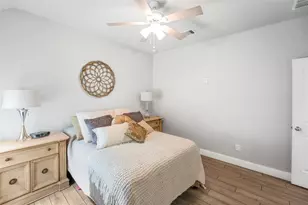 419 Barrios Bay Ln, La Porte, TX 77571 - Photo 31