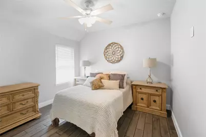 419 Barrios Bay Lane, La Porte, TX 77571 - Photo 33