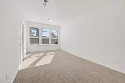 10949 Cannes Memorial Drive, Houston, TX 77043 - Photo 5