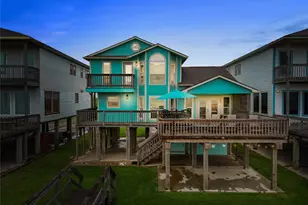 2406 Bluewater Hwy, Surfside Beach, TX 77541 - Photo 1