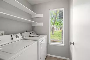 2220 Spruce Dr, Rosenberg, TX 77471 - Photo 9