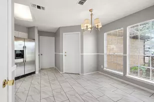 2220 Spruce Dr, Rosenberg, TX 77471 - Photo 5