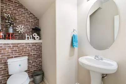 8342 Broadleaf Avenue, Baytown, TX 77521 - Photo 15