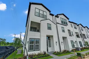 2710 Grand Fountains Dr, Houston, TX 77054 - Photo 1