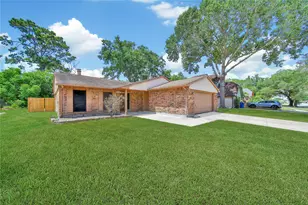 2614 Hummingbird Ln, Humble, TX 77396 - Photo 23