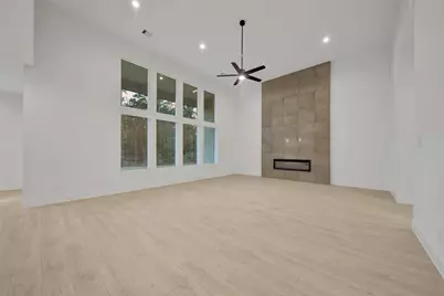 351 Louvenia Court, Pinehurst, TX 77362 - Photo 7