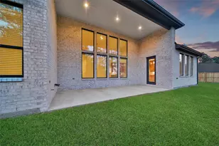 351 Louvenia Ct, Pinehurst, TX 77362 - Photo 47