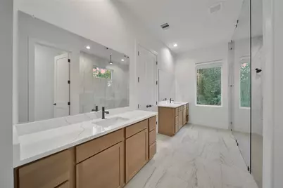 351 Louvenia Court, Pinehurst, TX 77362 - Photo 27
