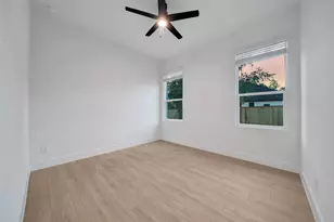 351 Louvenia Ct, Pinehurst, TX 77362 - Photo 29