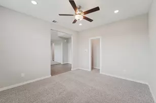 13625 Armstrong St, Conroe, TX 77303 - Photo 9