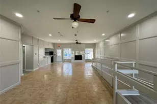 200 Broken Bough Ln, Conroe, TX 77304 - Photo 3