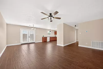 16535 Burnell Oaks Lane, Houston, TX 77090 - Photo 5