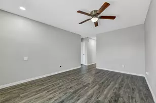 9908 Green Meadow Dr, La Porte, TX 77571 - Photo 15
